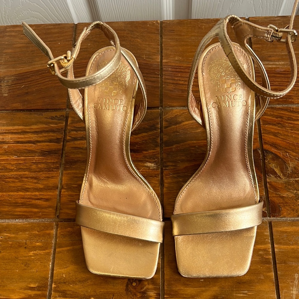 Vince Camuto Saprenda heeled sandals
